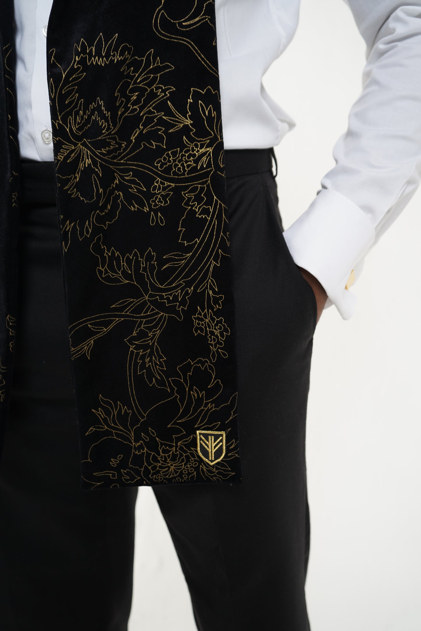 Majestic Scarf - Imperial in Black