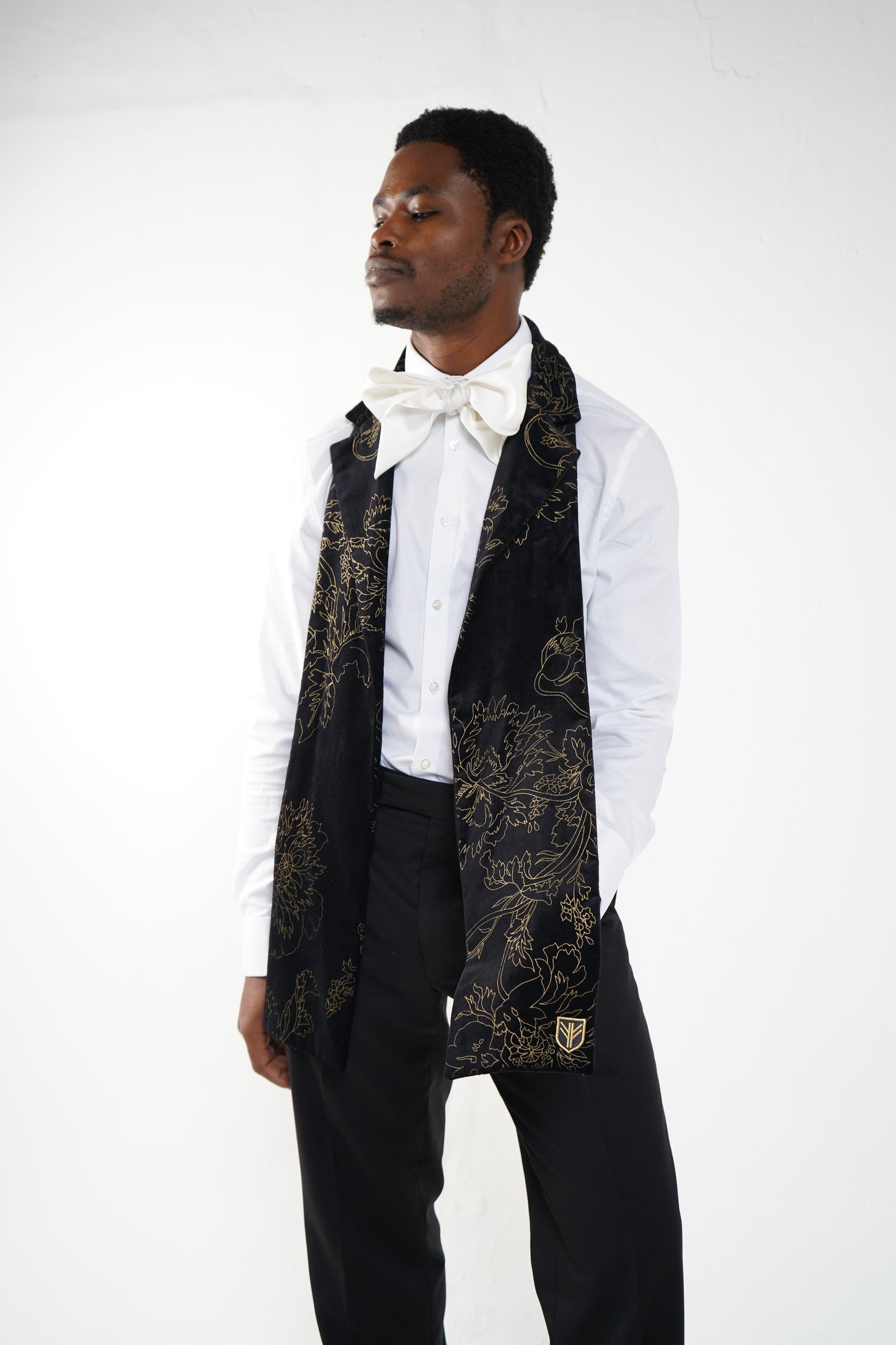 Majestic Scarf - Imperial in Black