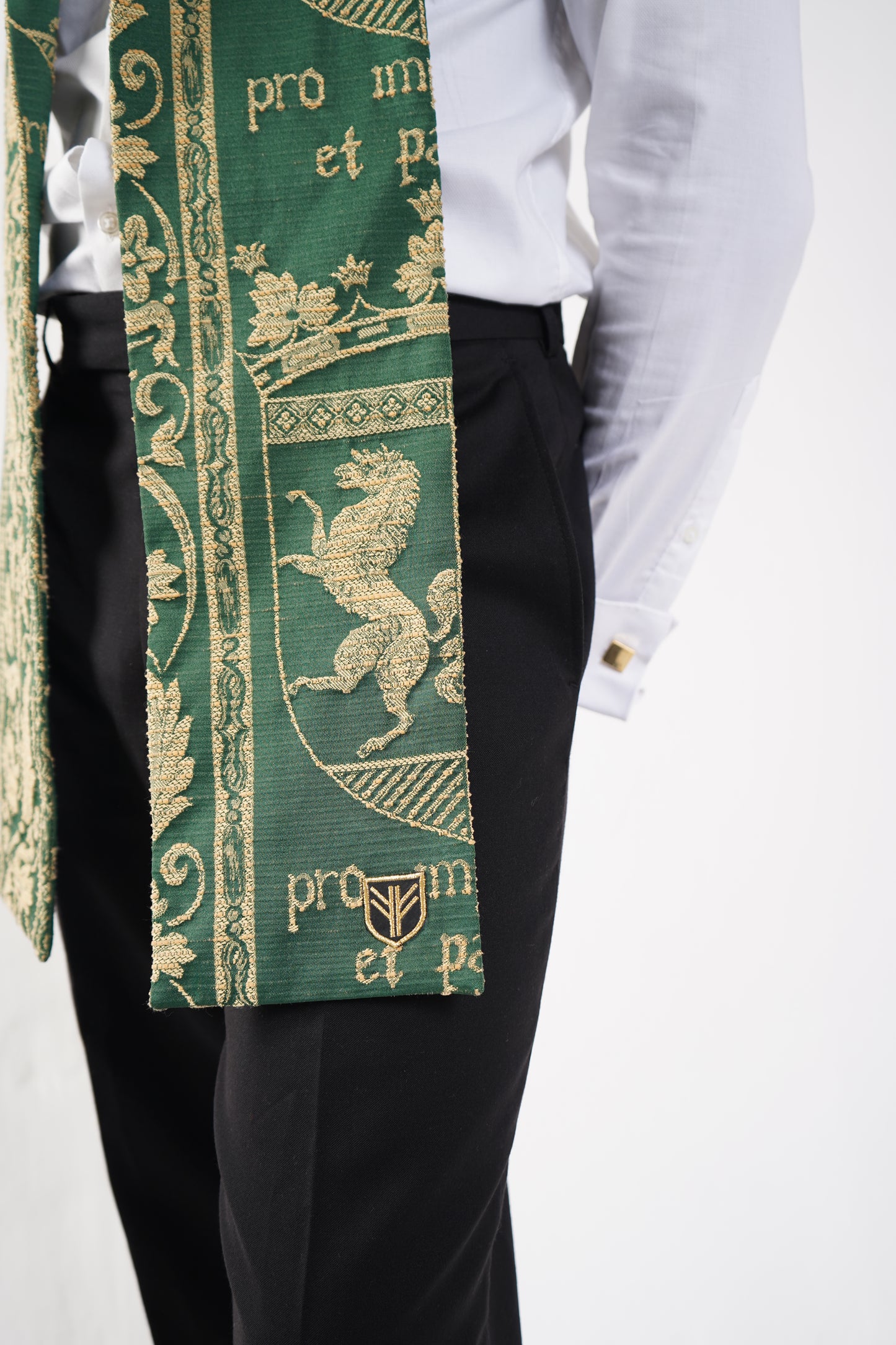 Majestic Scarf - Coat Of Arms